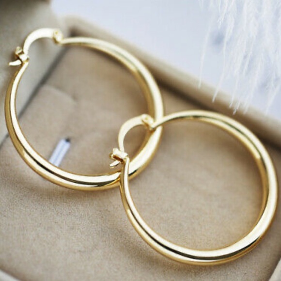 Jewelry - NWT 14k Gold Plated Hoop Earrings